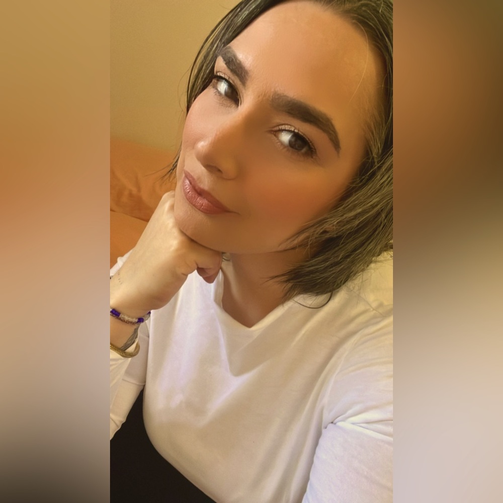 Meet your Posher, Stefania